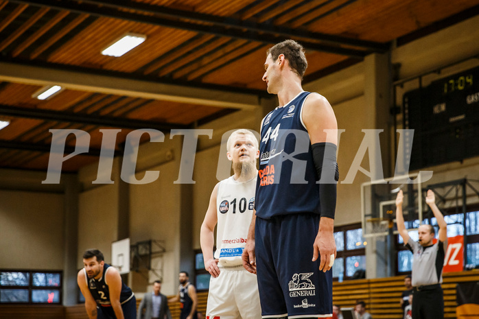 Basketball, Basketball Zweite Liga, Playoff: Viertelfinale 1. Spiel, Mattersburg Rocks, BBC Nord Dragonz, Claudio VANCURA (10), Fuad Memcic (44)