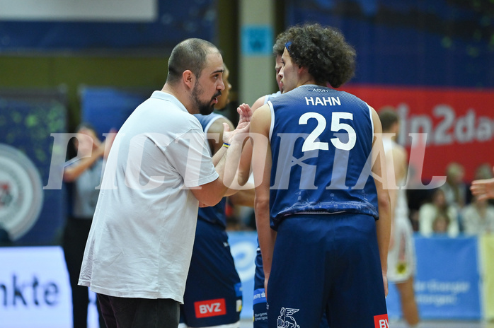 Basketball, Superliga 2024/25, Grunddurchgang 17.Runde, Flyers Wels vs. BBC Nord Dragonz,
