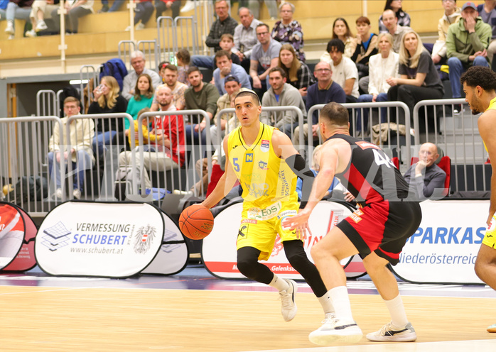 Basketball Superliga 2022/23, 5. Plazierungsrunde SKN St.Pölten vs. BC Vienna


