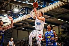 Basketball, bet-at-home Basketball Superliga 2021/22, Grunddurchgang Runde 8, Oberwart Gunners, Gmunden Swans, Jonathan Knessl (12)