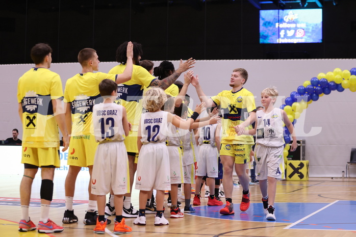 08.10.2023, Graz, Raiffeisen Sportpark Graz, Basketball Superliga 2023/24, Grunddurchgang, Runde 2, UBSC Raiffeisen Graz vs. SKN St. Pölten