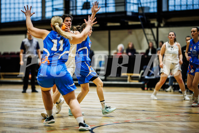 Basketball, Win2Day Basketball Damen Superliga 2023/24, Grunddurchgang 12.Runde, Basket Flames, DBB LZ OÖ, Lejla Pleho (11), Agatija Vukicevic (18)