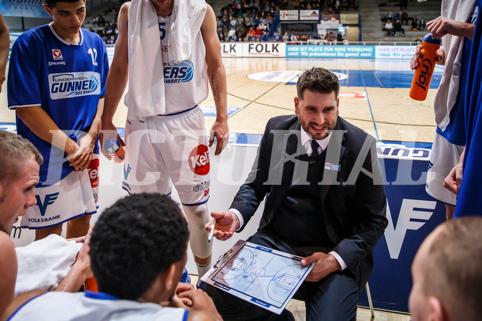 Basketball, Admiral Basketball Superliga 2019/20, Grunddurchgang 11.Runde, Oberwart Gunners, Gmunden Swans, Horst Leitner (Coach)