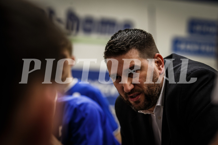 Basketball, bet-at-home Basketball Superliga 2021/22, Platzierungsrunde 9.Runde, SKN St. Pölten Basketball, Oberwart Gunners, Horst Leitner (Coach)