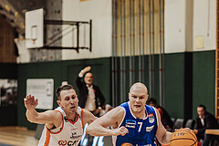 Basketball, Basketball Superliga 2023/24, Grundduchgang 2.Runde, Fürstenfeld Panthers, Oberwart Gunners, Mirza Manjgo (5), Sebastian Käferle (7)