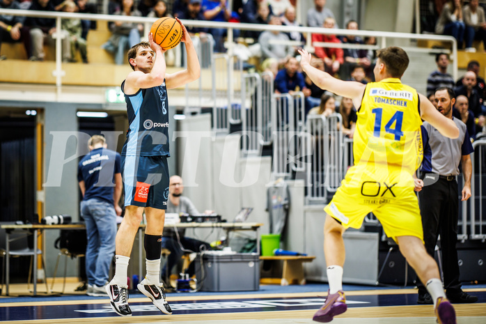 Basketball, Win2Day Superliga 2023/24, Grunddurchgang 6.Runde, SKN St. Pölten, Vienna Timberwolves, Elias Wlasak (8)