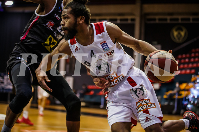 Basketball, bet-at-home Basketball Superliga 2020/21, Grunddurchgang 17.Runde, BC Vienna, Flyers Wels, Richaud Pack (4)