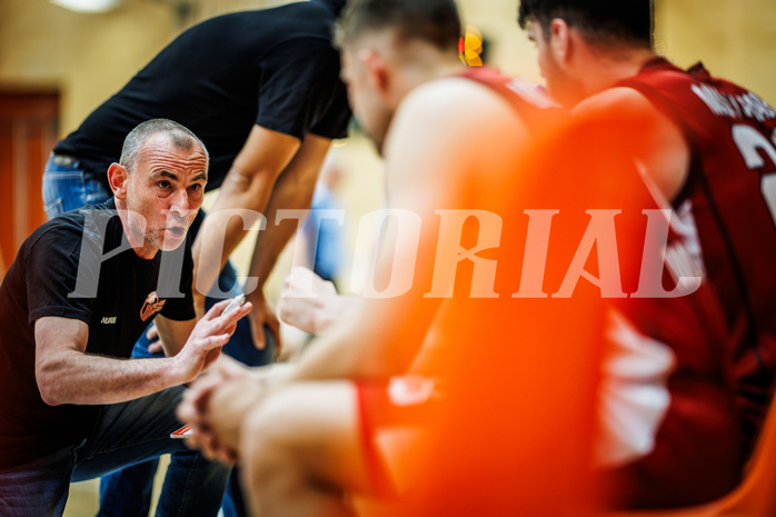 Basketball, Basketball Zweite Liga 2023/24, Playoff, Finale Spiel 1, Mistelbach Mustangs, Union Deutsch Wagram Aligators, Martin Weissenböck (Head Coach)