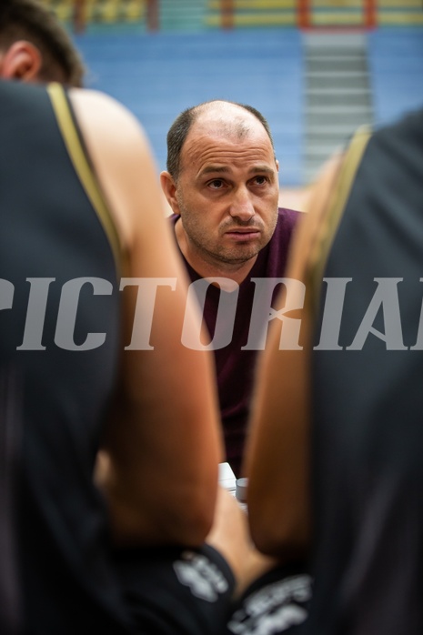 Basketball, Basketball Zweite Liga, Grunddurchgang 5.Runde, Basket Flames, Wörthersee Piraten, Goran Jovanovic (Head Coach)