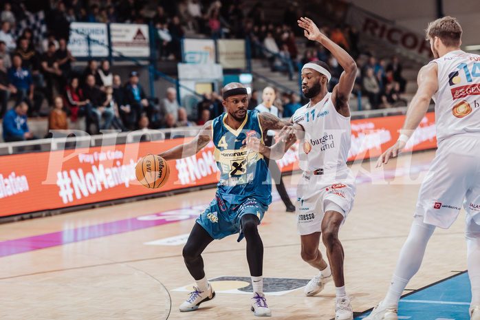 Basketball, Basketball Austria Cup 2023/24, Viertelfinale, Oberwart Gunners, UBSC Graz, Jeremy Smith (4), Derrek Brooks (11), #nomanipulation