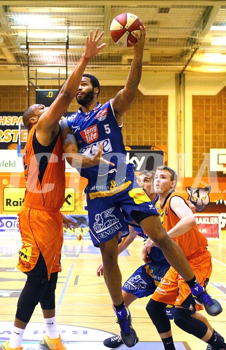 Basketball ABL 2015/16 Grunddurchgang 6.Runde  Fürstenfeld Panthers vs Kapfenberg Bulls
