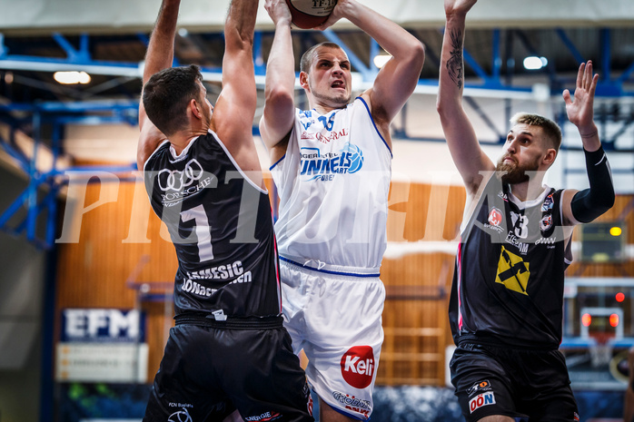 Basketball, bet-at-home Basketball Superliga 2020/21, Grunddurchgang, 4. Runde, Oberwart Gunners, Raiffeisen Flyers Wels, Renato Poljak (16)