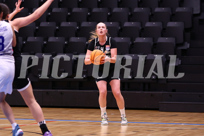 13.01.2024, Graz, Raiffeisen Sportpark, Basketball Damen Superliga 2023/24, Grunddurchgang 9.Runde, UBSC-DBBC Graz - Basket Flames Women ,  