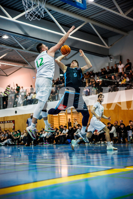 Basketball, Basketball Zweite Liga 2024/25, Grunddurchgang 13.Runde, UDW Alligators, Vienna Timberwolves, Matej Drgon (12), Philipp D'Angelo (9)