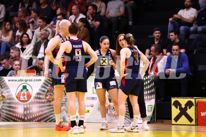 01.04.2024, Graz, Raiffeisen Sportpark, Basketball Damen Superliga 2023/24, Finale, Spiel 2, UBI Holding Graz - SKN St. Pölten Frauen ,  