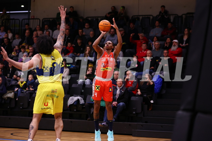 13.01.2024, Graz, Raiffeisen Sportpark Graz, Basketball Superliga 2023/24, Grunddurchgang, Runde 18, UBSC Raiffeisen Graz - Arkadia Traiskirchen Lions