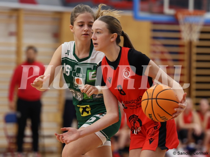 Basketball Superliga 2024/25, SLWU14 Traiskirchen Lionesses vs. UBI Graz


