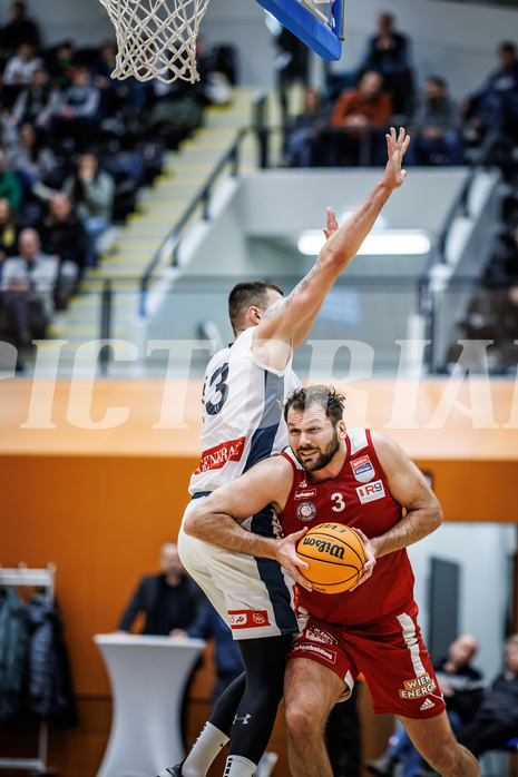 Basketball, Win2Day Superliga 2023/24, Grunddurchgang 17.Runde, Vienna Timberwolves, BC Vienna, Ziga Fifolt (13), Jozo Rados (3)
