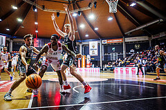 Basketball, Win2Day Superliga 2023/24, Grunddurchgang 4.Runde, BC Vienna, Flyers Wels, Paul Isbetcherian (19), Demarkus Stuckey Jr. (42), Dejan Kovacevic (17)