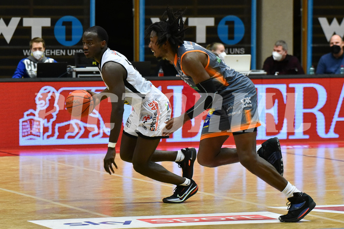 Basketball Superliga 2021/22, Grunddurchgang. 8.Runde Flyers Wels vs. BK IMMOunited Dukes