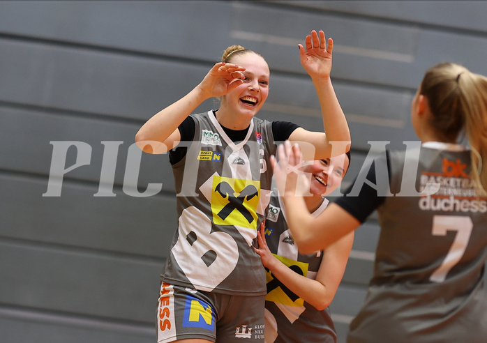 Basketball Damen Supercup 2024/25, 3.Runde Vienna United vs. BK Duchess Klosterneuburg


