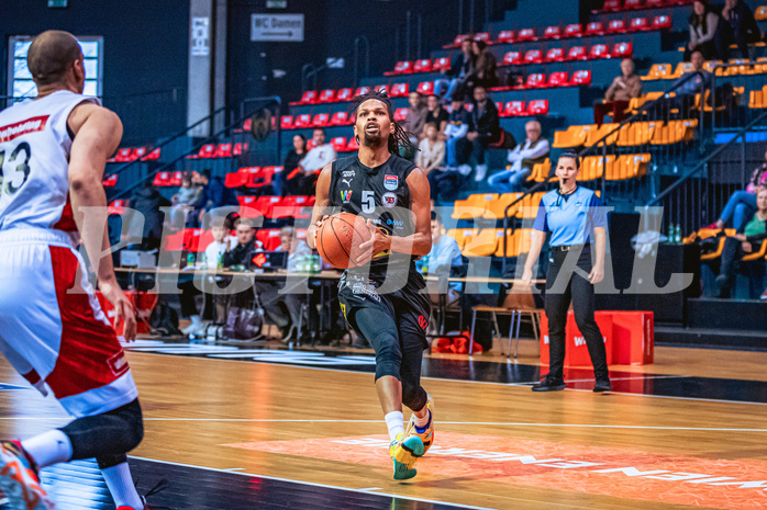 Basketball, Win2Day Superliga 2022/23, 1. Platzierungsrunde, BC Vienna, Flyers Wels, Terell Allen (5)