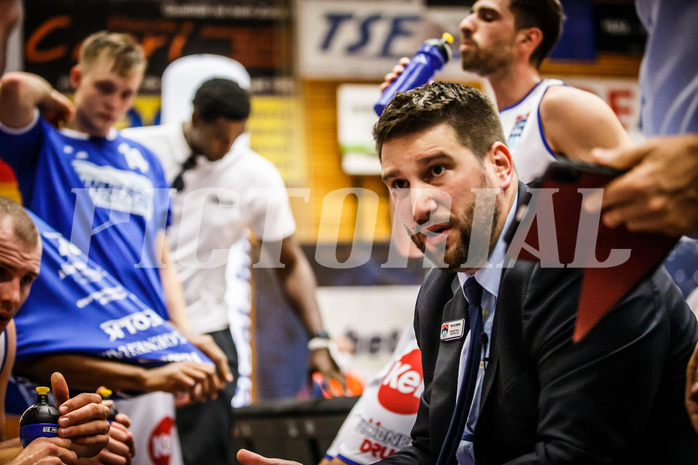 Basketball, bet-at-home Basketball Superliga 2021/22, bet-at-home Supercup , Gmunden Swans, Oberwart Gunners, 