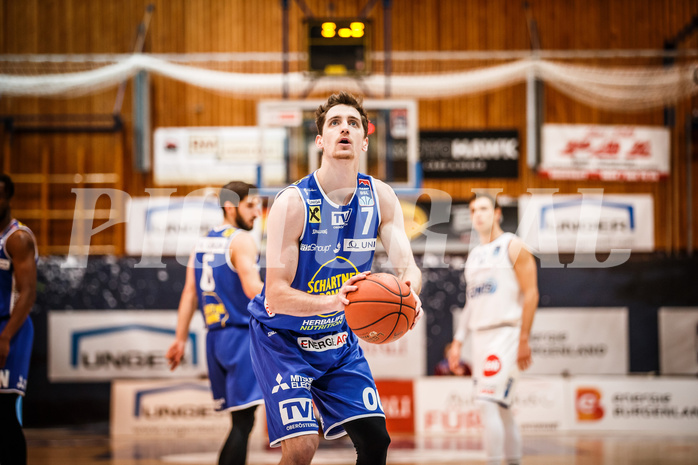 Basketball, bet-at-home Basketball Superliga 2021/22, Grunddurchgang Runde 8, Oberwart Gunners, Gmunden Swans, Benedikt Güttl (7)