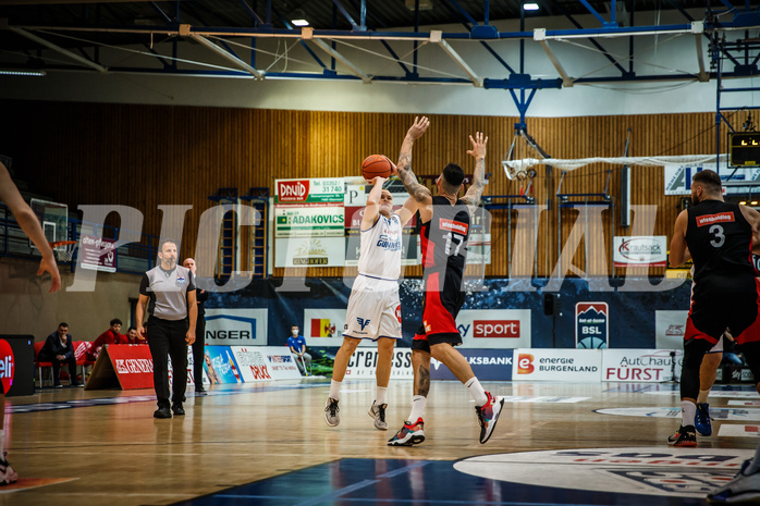 Basketball, bet-at-home Basketball Superliga 2021/22, Grunddurchgang Runde 4, Oberwart Gunners, BC GGMT Vienna, Sebastian Käferle (7) Basketball, bet-at-home Basketball Superliga 2021/22, Grunddurchgang Runde 4, Oberwart Gunners, BC GGMT Vienna, Sebastian Käferle (7)