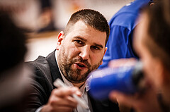 Basketball, bet-at-home Basketball Superliga 2021/22, Grunddurchgang Runde 14, Oberwart Gunners, Vienna D.C. Timberwolves, Horst Leitner (Coach)