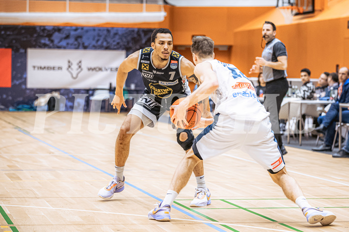 Basketball, Basketball Austria Cup 2022/23, Viertelfinale, Vienna Timberwolves, Gmunden Swans, Dominic Green (1), Jakob Lohr (12)