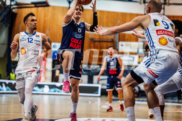Basketball, win2day Basketball Superliga 2024/25, Grunddurchgang Runde 19, Oberwart Gunners, BBC Nord Dragonz, Valentin Pasterk (6)