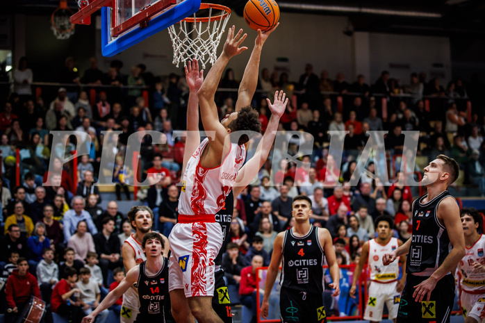 Basketball, Win2Day Superliga 2024/25, Grunddurchgang 15.Runde, Traiskirchen Lions, Fuerstenfeld Panthers, Obinna Anthony Ndukwe (2)