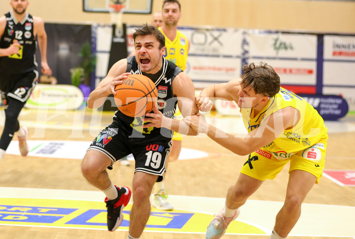 Basketball Superliga 2023/24, 2.Plazierungsrunde SKN St. Pölten vs. Flyers Wels


