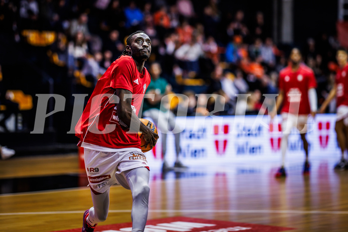 Basketball, Win2Day Superliga 2024/25, Grunddurchgang 7.Runde, BC Vienna, Klosterneuburg Dukes, Sheriff Seedy Drammeh (0)