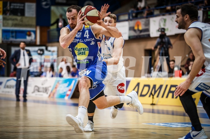 Basketball, ABL 2018/19, Playoff HF Spiel 1, Oberwart Gunners, Gmunden Swans, Enis Murati (4)