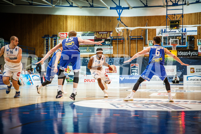 Basketball, bet-at-home Basketball Superliga 2020/21, Halbfinale Spiel 4, Oberwart Gunners, Gmunden Swans, Quincy Diggs (13)