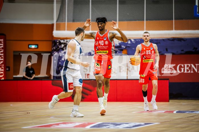 Basketball, Win2Day Superliga 2023/24, Grunddurchgang 5.Runde, Vienna Timberwolves, Traiskirchen Lions, Jaquan Lawrence (40)