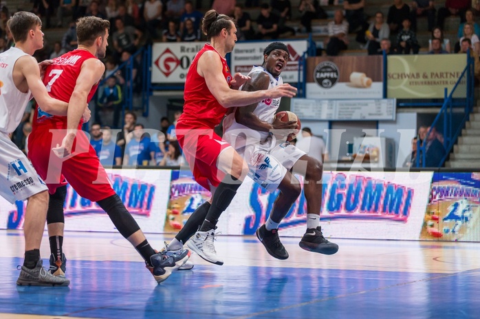 Basketball, ABL 2016/17, Playoff HF Spiel 2, Oberwart Gunners, WBC Wels, Cedric Kuakumensah (5)