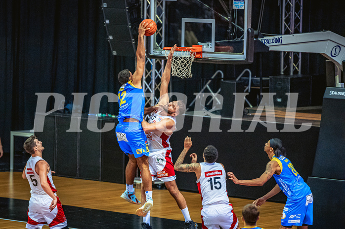Basketball, Win2Day Superliga 2022/23, Grunddurchgang 7.Runde, BC GGMT Vienna, SKN St. Pölten, Rashaan Guylain Mbemba (12)