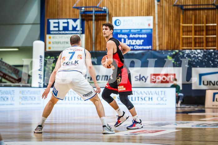 Basketball, bet-at-home Basketball Superliga 2021/22, Grunddurchgang Runde 4, Oberwart Gunners, BC GGMT Vienna, Bogic Vujosevic (5)