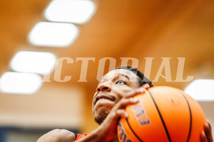 Basketball, win2day Basketball Superliga 2024/25, Grunddurchgang 8.Runde, SKN St. Pölten, Flyers Wels, Marcus Azor (0)