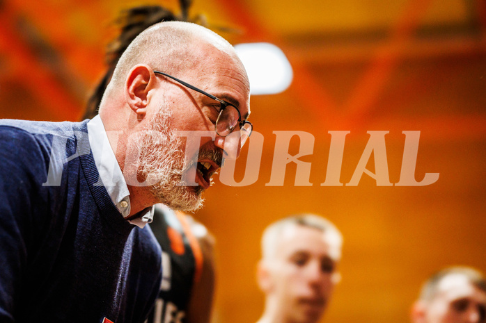 Basketball, win2day Basketball Superliga 2023/224, 5.Qualifikationsrunde, BBC Nord Dragonz, Fürstenfeld Panthers, Flavio Priulla (Head Coach)