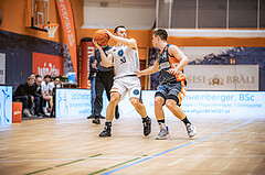 Basketball, Win2Day Superliga 2022/23, Grunddurchgang 13.Runde, Vienna Timberwolves, BK IMMOunited Dukes, Jakob Szkutta (10), Valentin Bauer (14)