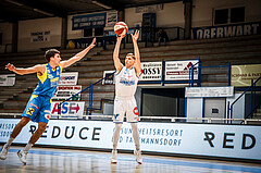 Basketball, bet-at-home Basketball Superliga 2020/21, Grunddurchgang, 6. Runde, Oberwart Gunners, SKN St. Pölten Basketball, Jonathan Knessl (12)