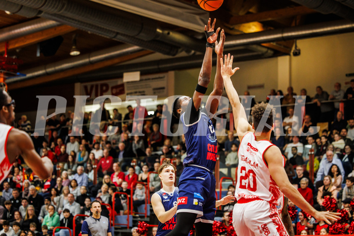 Basketball, win2day Basketball Superliga 2024/25, Grunddurchgang 20.Runde, Traiskirchen Lions, BBC Nord Dragonz, Peter Turay (12)