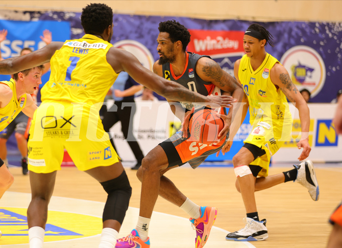 Basketball Superliga 2022/23, 6.Plazierungsrunde SKN St.Pölten vs. Klosterneuburg Dukes


