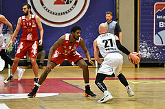 Basketball Superliga 2020/21, Grunddurchgang 8. Runde Flyers Wels vs. BC Vienna, Duke Shelton (6), Christian Von Fintel (27)


