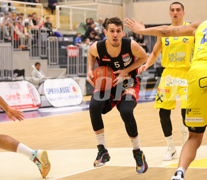 Basketball Superliga 2022/23, 5. Plazierungsrunde SKN St.Pölten vs. BC Vienna


