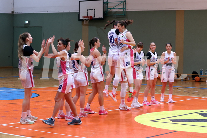 20.03.2024, Graz, Unionhalle A, Basketball Damen Superliga 2023/24, Semifinale, UBSC-DBBC Graz - SKN St. Pölten Frauen,  